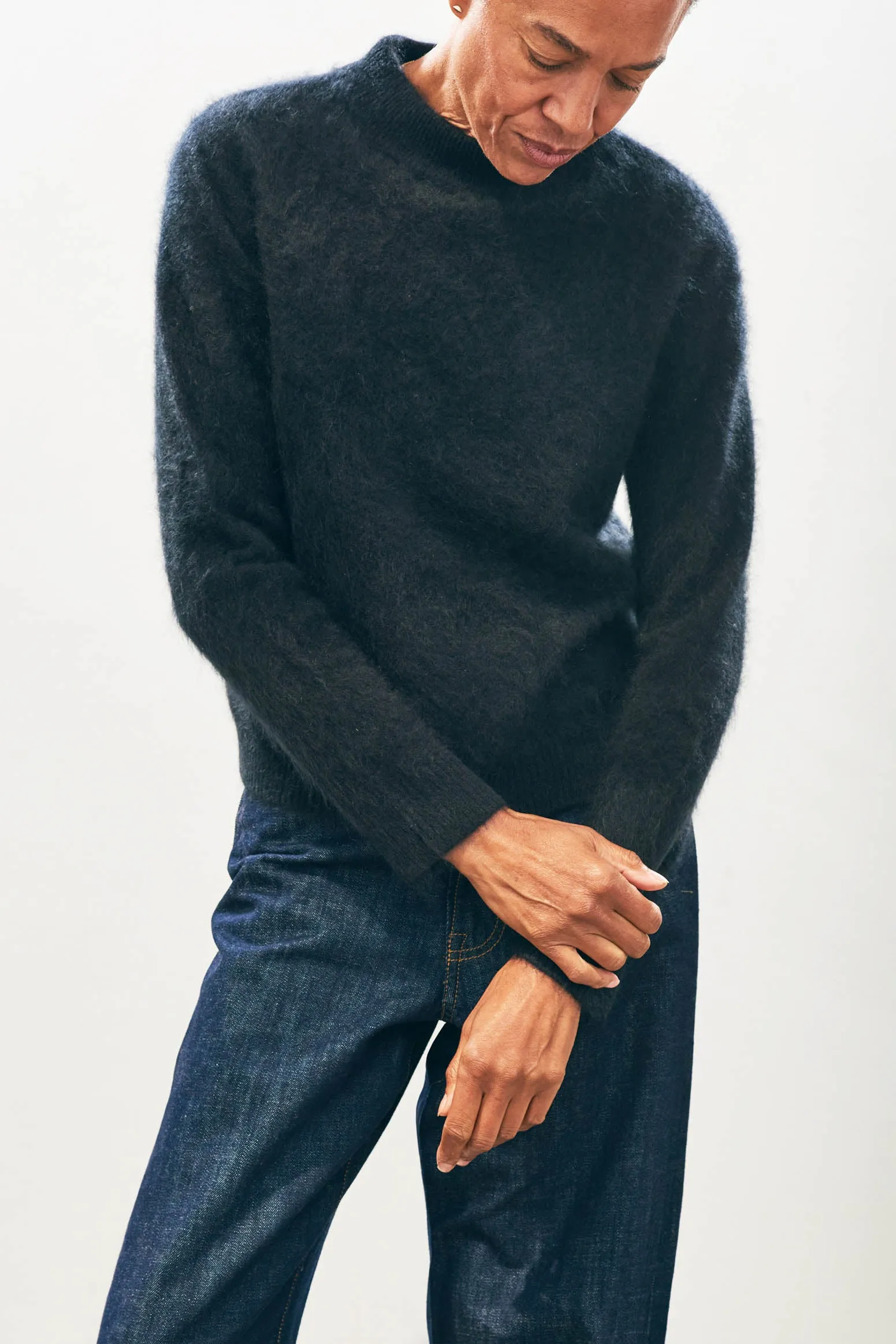 Cashmere Brushed Turtle in Black