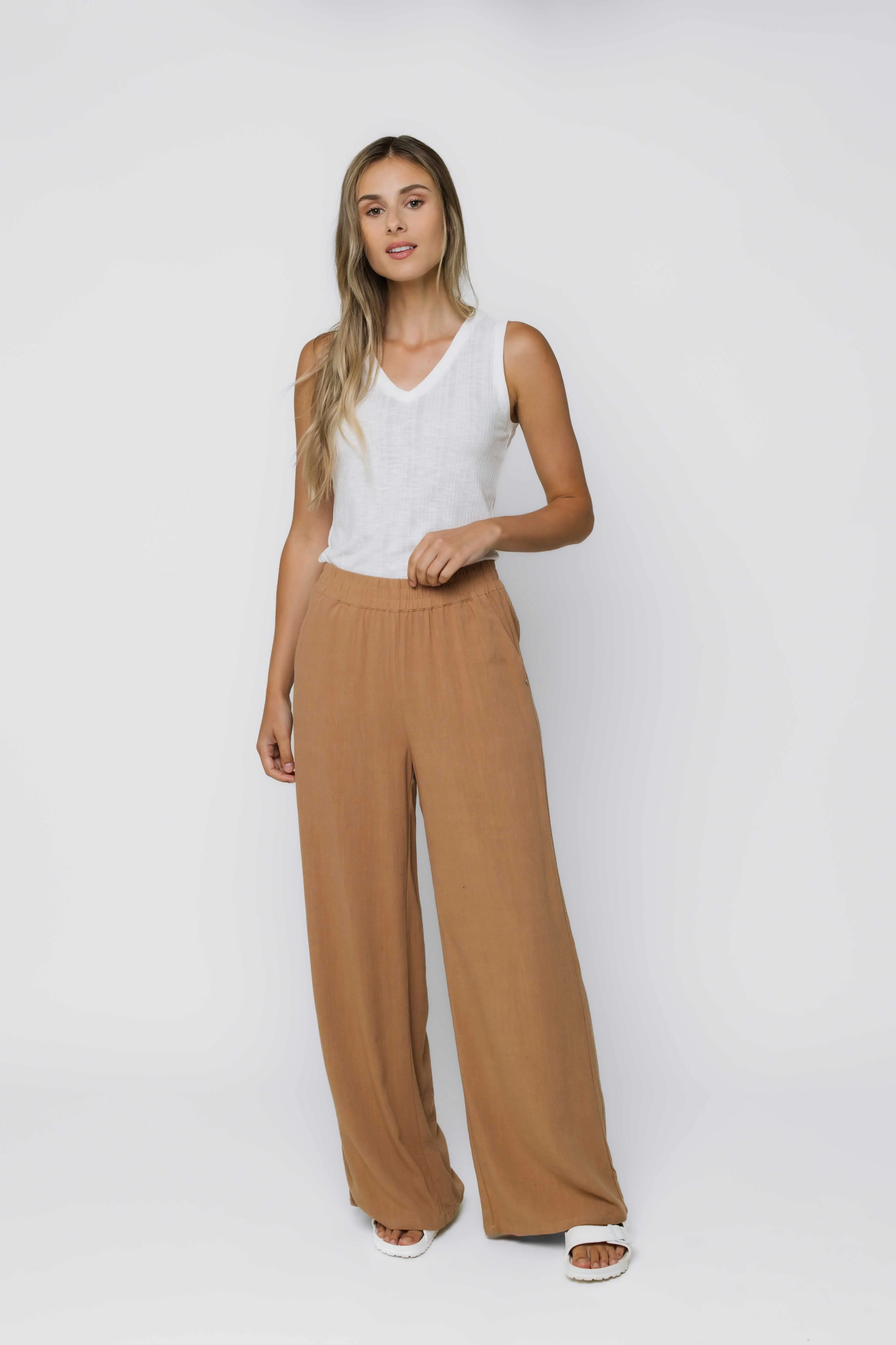 Elly-Wide Leg Pull On Pant