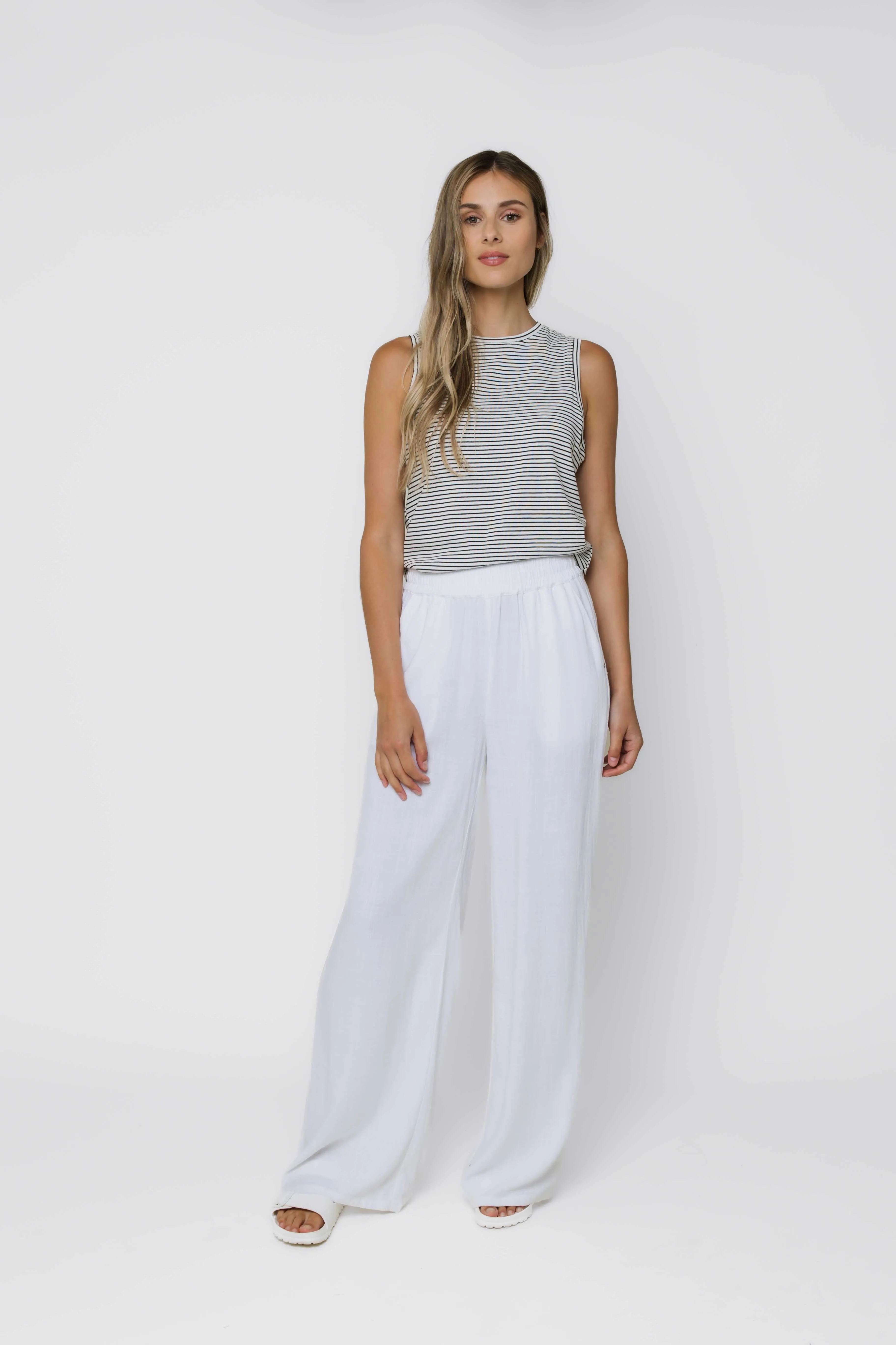 Elly-Wide Leg Pull On Pant